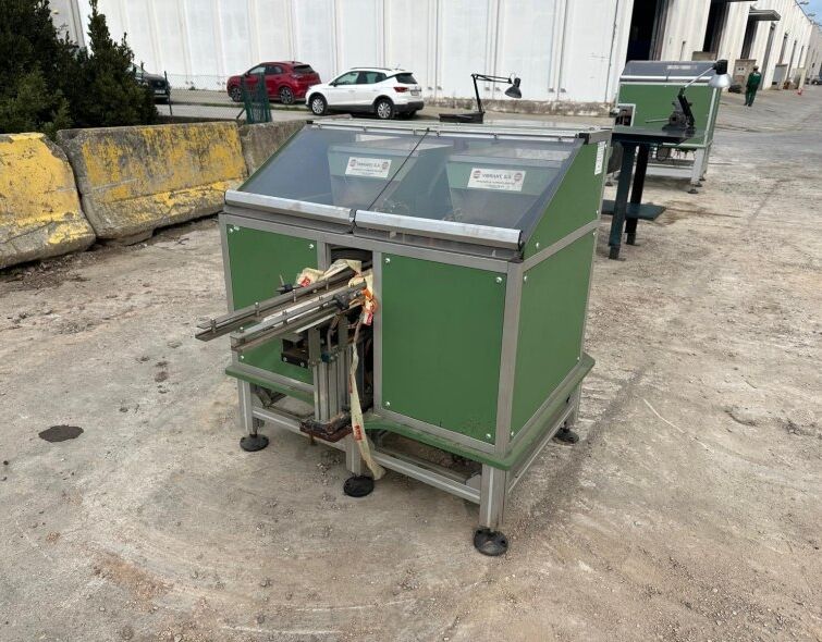 VIBRANT VIBRATORY FEEDER 2